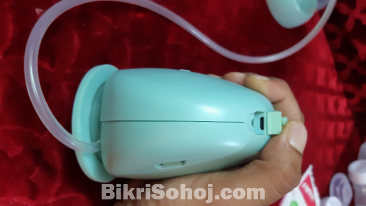 Farlin breast pumper